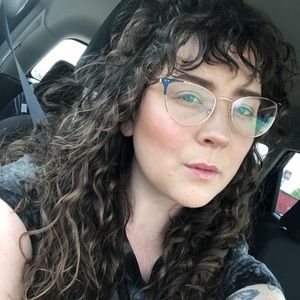 Meet your Posher, Natalie